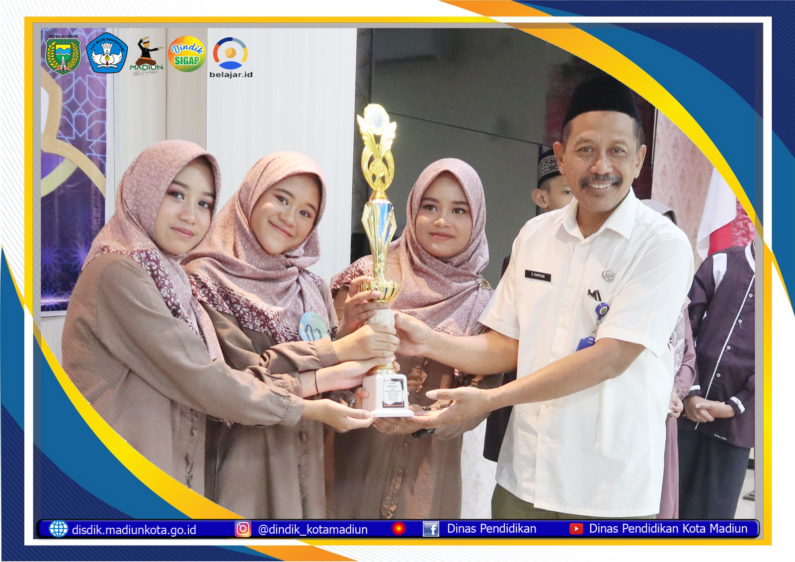 PENYERAHAN PIALA JUARA MUSABAQOH SYARHIL QUR’AN (MSQ) DINDIK KOTA MADIUN